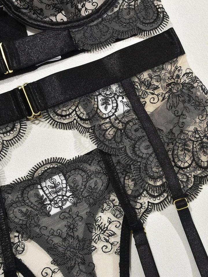 Eliana | 3-Piece Lace Lingerie Set